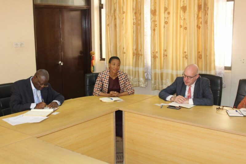 https://www.liptakogourma.org/wp-content/uploads/2020/08/DG-ET-Mme-Metsi-MAKHETHA-represntante-SNU.jpg